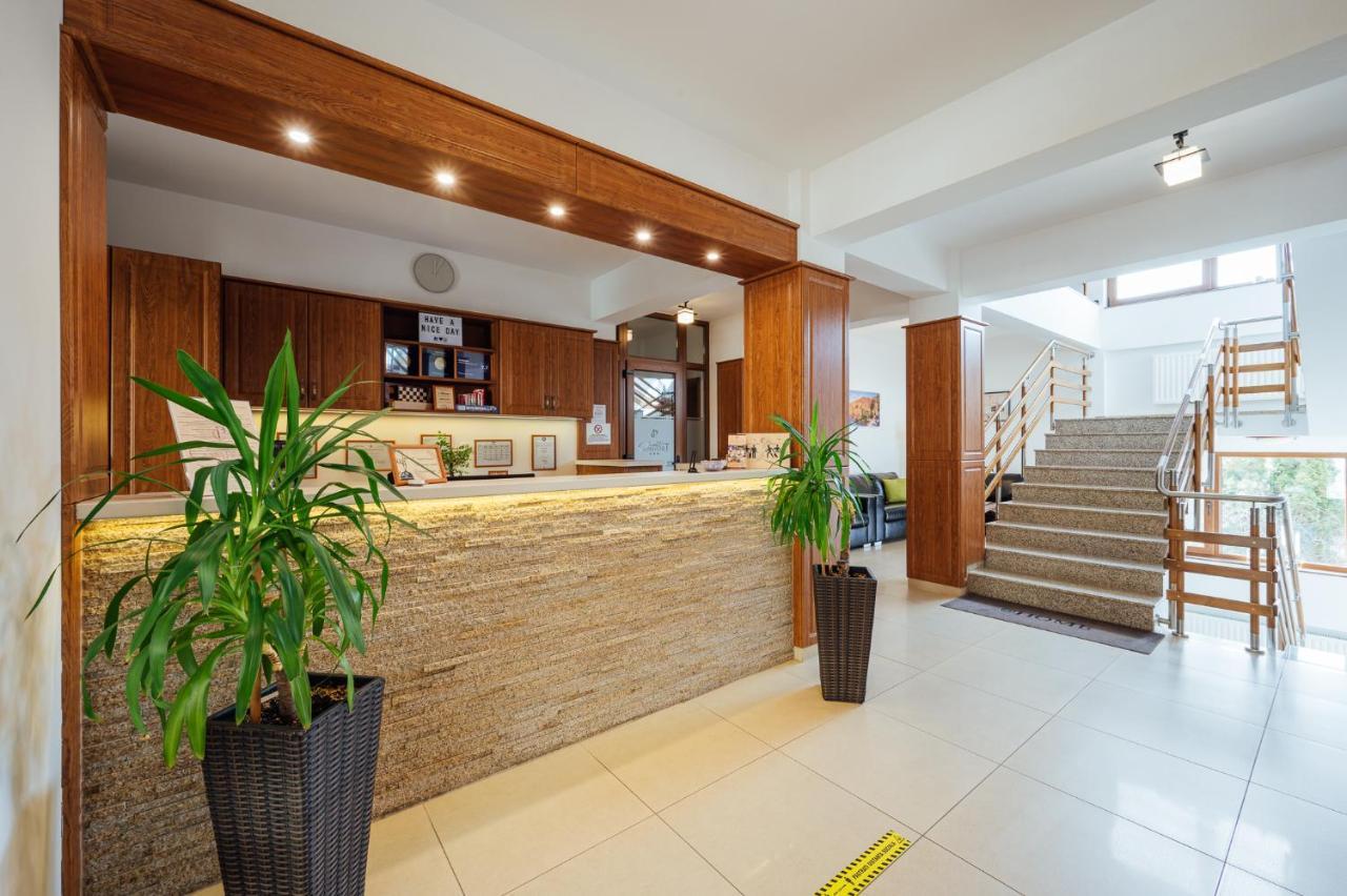 Pensiunea Comfort โซวาตา ภายนอก รูปภาพ