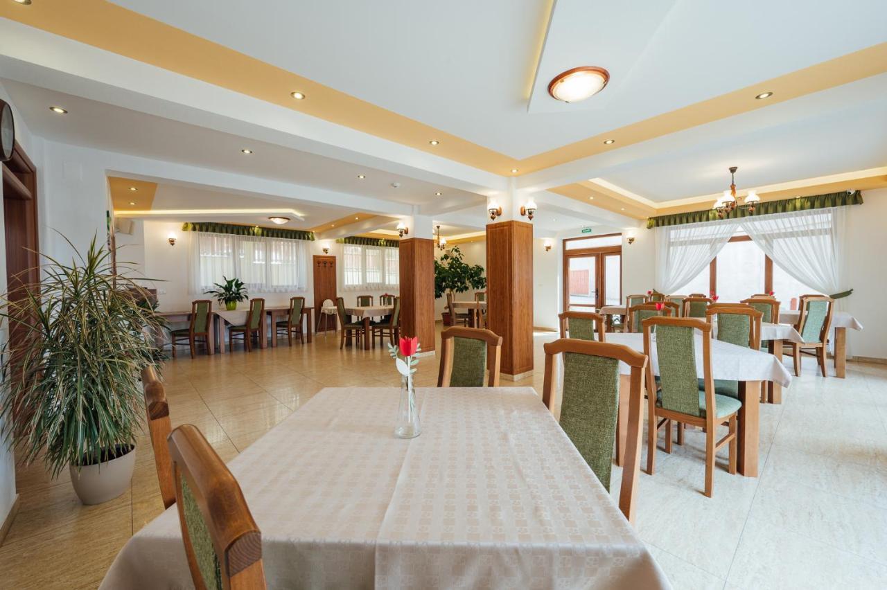 Pensiunea Comfort โซวาตา ภายนอก รูปภาพ